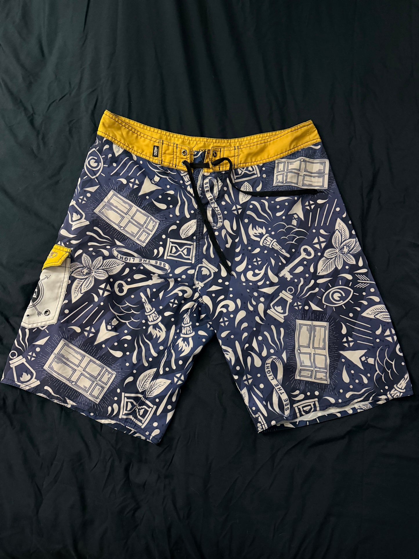 Less Than Jake swim trunks Size Large