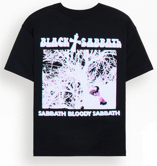 Black Sabbath Cross T-shirt size medium