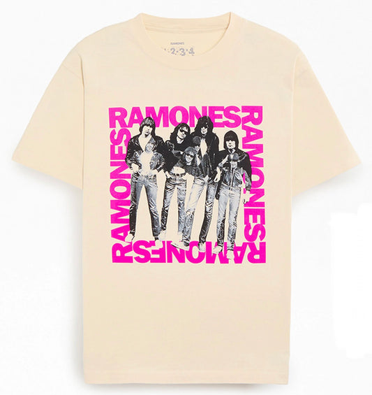 Ramones Group T-shirt size large